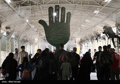 عبور زائران اربعین حسینی از مرز شلمچه