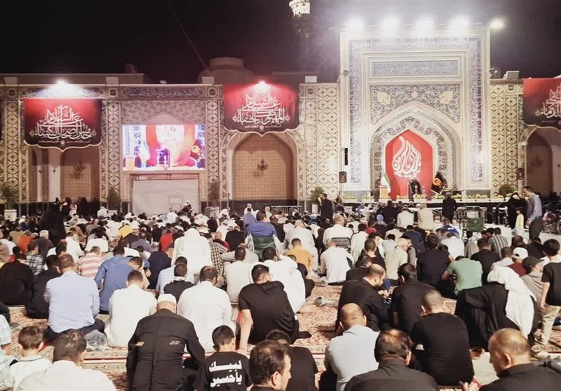 الزوار العرب ضیوف فی برنامج الاحتفال بذکرى میلاد الإمام الباقر (ع) فی الحرم الرضوی الشریف