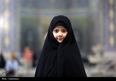 سوگواری کودکانه دختران به یاد دختر سه ساله کربلا