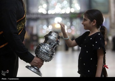 سوگواری کودکانه دختران به یاد دختر سه ساله کربلا