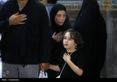 سوگواری کودکانه دختران به یاد دختر سه ساله کربلا