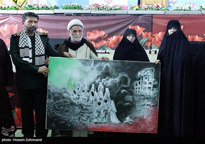 تقدیر سردار حسن حسن‌زاده فرمانده سپاه محمد رسول‌الله (ص) تهران بزرگ از دختر سپهبد شهید حسین سلامی