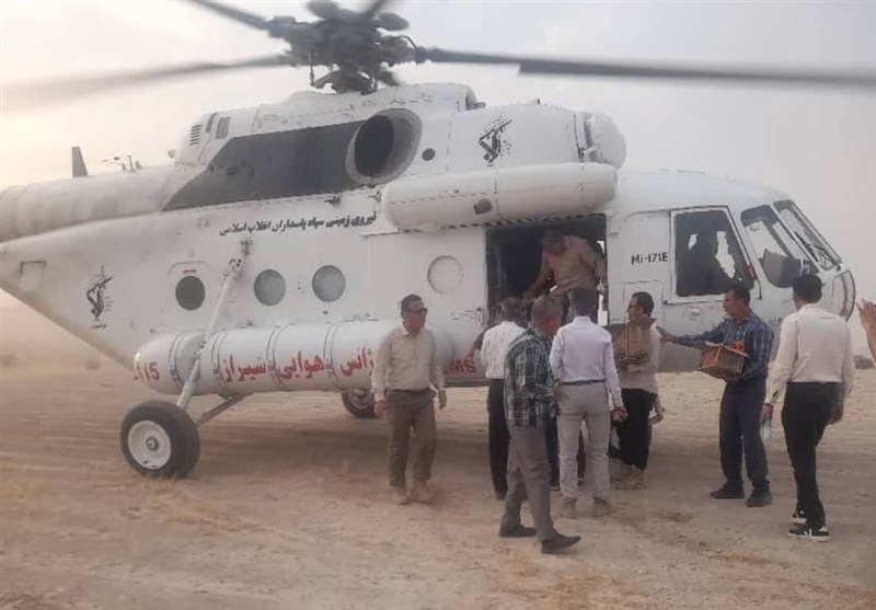 اعزام بالگرد برای مهار آتش‌سوزی در مناطق کوهستانی دشتستان