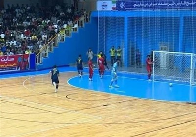 شکست سخت تیم فوتسال فولاد هرمزگان برابر فولاد زرند ایرانیان
