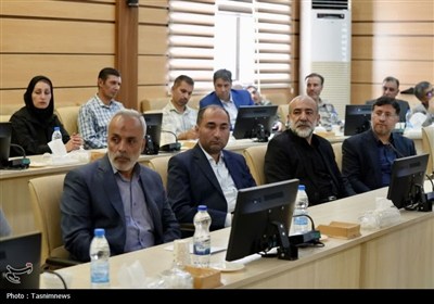 دیدار رئیس جمهور با فعالان اقتصادی استان زنجان