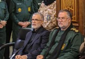 دیدار معاون امنیتی وزیر کشور با خانوادههای شهدای جنگ تحمیلی 12 روزه در تبریز
