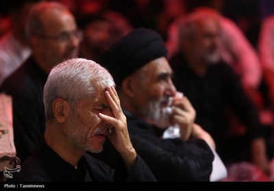 عزاداری زائران کریمه اهل بیت (س) در سوگ شهادت کریم اهل بیت(ع)