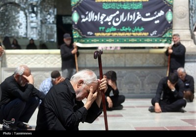 دستجات عزاداری سالروز شهادت امام حسن (ع) در حرم حضرت معصومه(س)