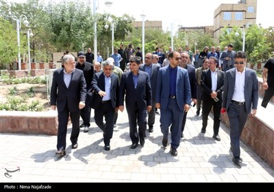 آیین بهره‌برداری از بوستان قدس و آسفالت 33 معبر عمومی در منطقه 3 مشهد