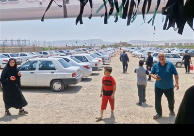 خدمت‌رسانی به زائران اربعین حسینی در موکب مردمی حضرت صاحب الزمان (عج) کوهدشت