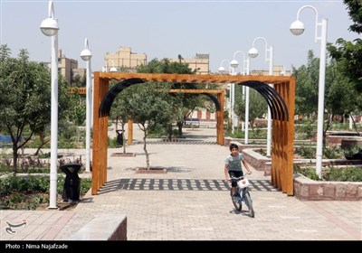 آیین بهره‌برداری از بوستان قدس و آسفالت 33 معبر عمومی در منطقه 3 مشهد