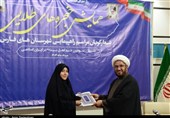 تجلیل از خبرنگار فعال تسنیم در حوزه شورای هماهنگی تبلیغات اسلامی فارس