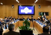 انتقاد استاندار خراسان رضوی از فرآیندهای تخصیص ارز در کشور
