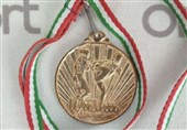 نایب قهرمان ووشو مدالش را تقدیم شهدای جنگ 12 روزه کرد