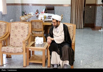 دیدار همسر شهید سلامی با مدیر حوزه‌های خواهران