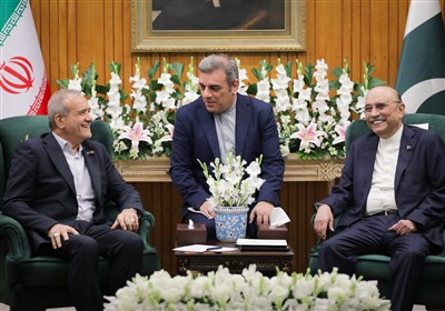 President Hails Iran-Pakistan Mutual Support in Tough Times