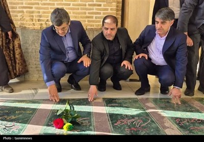 سفر استاندار یزد به بافق و کلنگ زنی 7 مدرسه