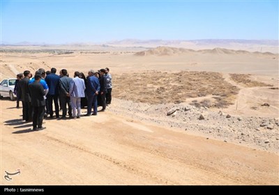سفر استاندار یزد به بافق و کلنگ زنی 7 مدرسه