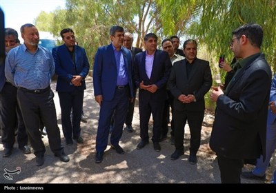 سفر استاندار یزد به بافق و کلنگ زنی 7 مدرسه
