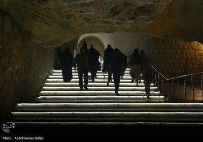 بازدید خبرنگاران از غار علیصدر همدان