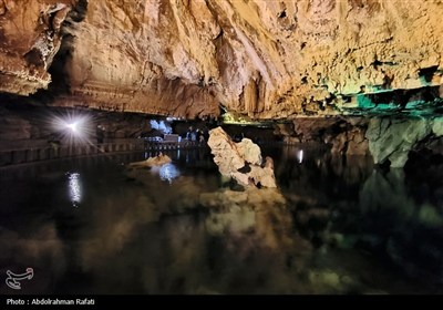 بازدید خبرنگاران از غار علیصدر همدان
