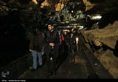 بازدید خبرنگاران از غار علیصدر همدان