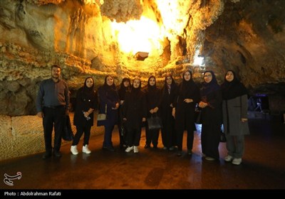 بازدید خبرنگاران از غار علیصدر همدان