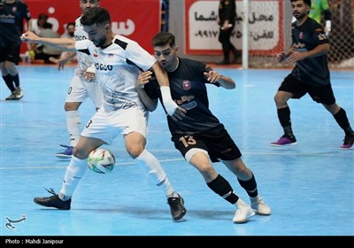 دیدار تیم‌های فوتسال گیتی‌پسند اصفهان و فولاد هرمزگان