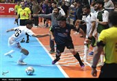 دیدار تیم‌های فوتسال گیتی‌پسند اصفهان و فولاد هرمزگان