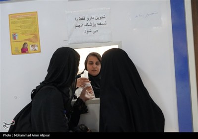 ارائه خدمات رایگان پزشکی مرکز درمانی در نقطه صفر مرزی شلمچه