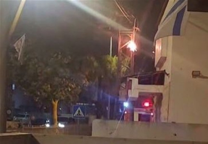 İşgal Altındaki Filistin’in Remle Kentinde Elektrik Dağıtım Ekipmanlarında Patlamalar ve Yangınlar Devam Ediyor