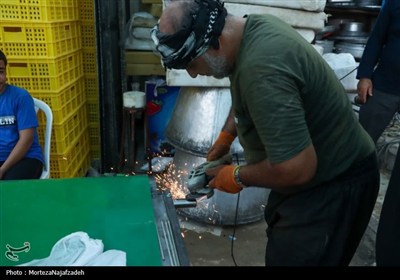 خدمت‌رسانی موکب علی بن باقر کاشان به زائران اربعین در کربلا