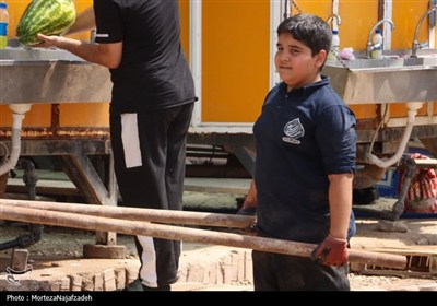خدمت‌رسانی موکب علی بن باقر کاشان به زائران اربعین در کربلا