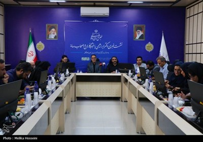 نشست خبری نماینده اراک در مجلس شورای اسلامی در آستانه روز خبرنگار