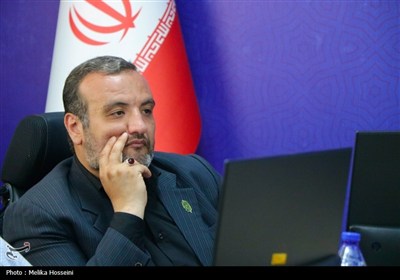 نشست خبری نماینده اراک در مجلس شورای اسلامی در آستانه روز خبرنگار