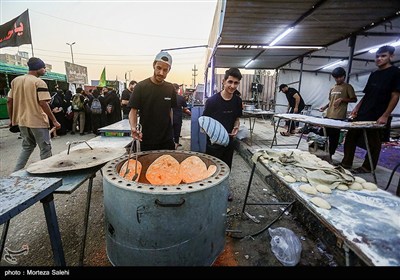 پیاده‌روی اربعین حسینی در مسیر دیوانیه به کربلا