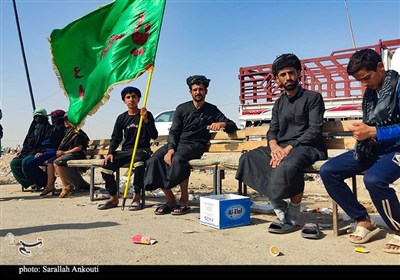 حال و هوای زائران و موکب داران اربعین حسینی در مسیر کربلا