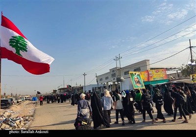 حال و هوای زائران و موکب داران اربعین حسینی در مسیر کربلا