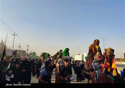 حال و هوای زائران و موکب داران اربعین حسینی در مسیر کربلا