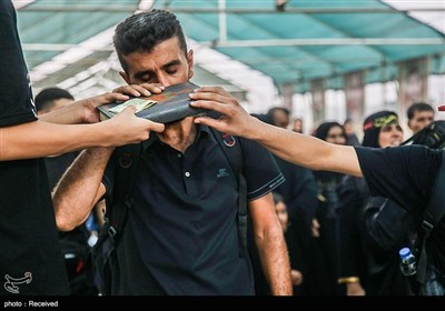 عبور زائران اربعین حسینی از مرز شلمچه