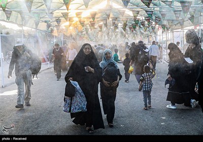 عبور زائران اربعین حسینی از مرز شلمچه