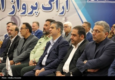 آیین رونمایی و بهره‌برداری از هواپیمایی اراک ایر