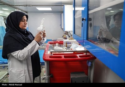 بازدید فتاح از روند خدمت‌رسانی ستاد اجرایی فرمان امام در مرز مهران