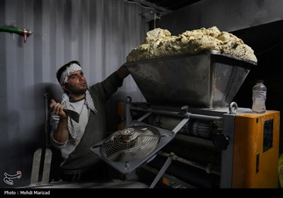 بازدید فتاح از روند خدمت‌رسانی ستاد اجرایی فرمان امام در مرز مهران