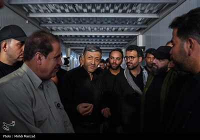 بازدید فتاح از روند خدمت‌رسانی ستاد اجرایی فرمان امام در مرز مهران
