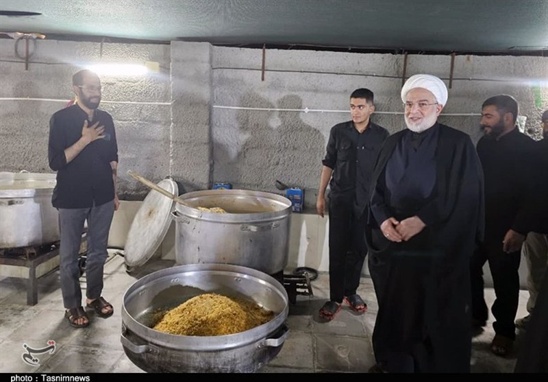 بازدید نماینده ولی‌فقیه در کردستان از بزرگترین موکب غرب کشور+تصاویر