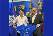Esteghlal Completes Signing of Saeed Saharkhizan