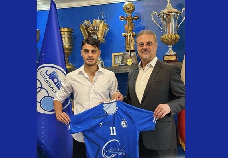 Esteghlal Completes Signing of Saeed Saharkhizan