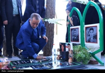 ادای احترام به خبرنگاران شهید و فقید خراسان جنوبی