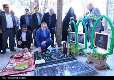 ادای احترام به خبرنگاران شهید و فقید خراسان جنوبی